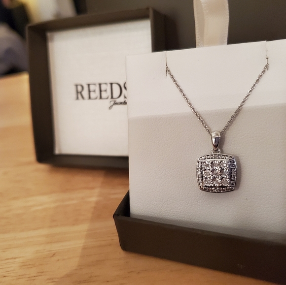 Reeds Jewelers Diamond Pendant - Picture 2 of 3